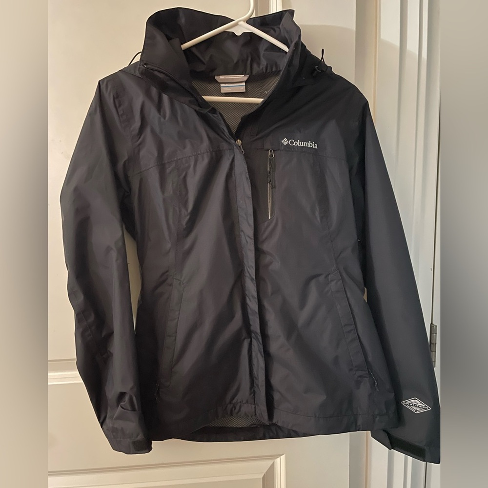 Columbia women’s team omnishield waterpoof jacket